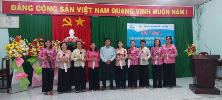 Họp mặt kỷ niệm 94 năm ngày thành lập Hội Liên hiệp Phụ nữ Việt Nam 20/10